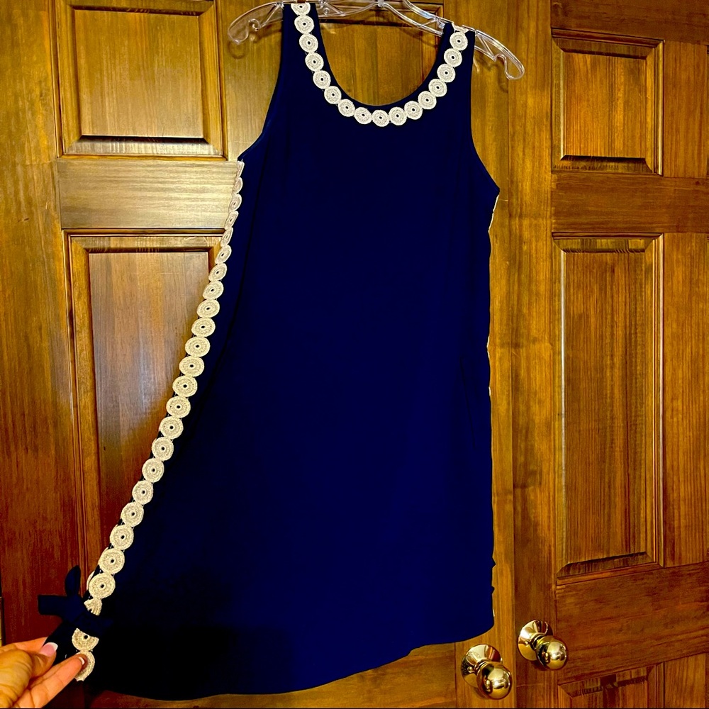 Lilly Pulitzer navy dress size 6